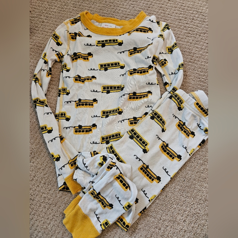 Hanna andersson sz 130 8 pajamas